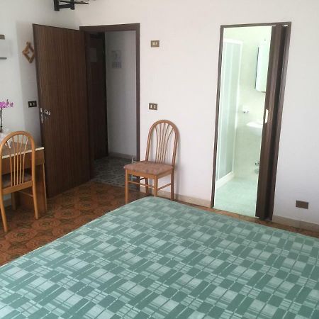 Hotel Margherita Sottomarina Buitenkant foto