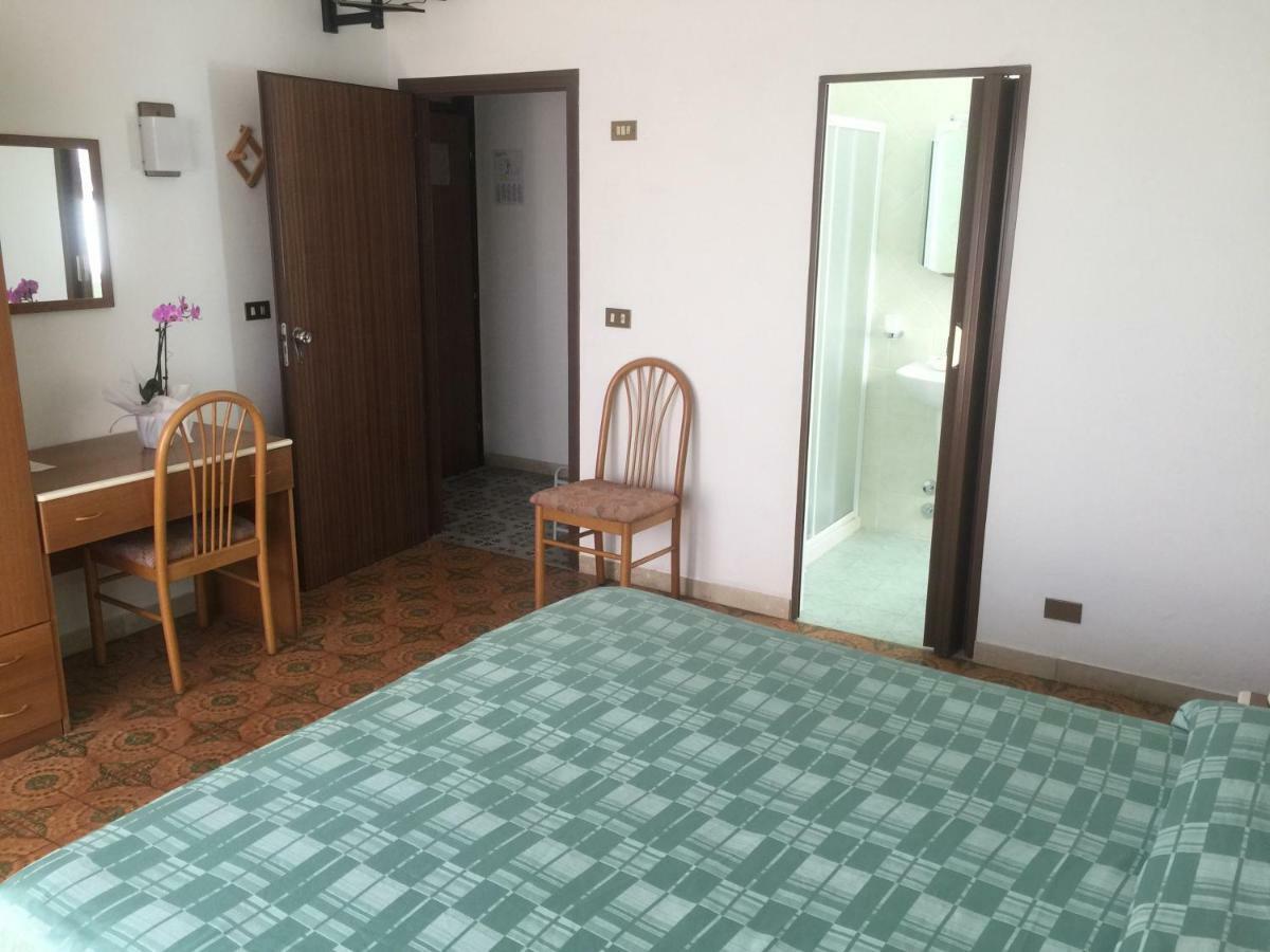 Hotel Margherita Sottomarina Buitenkant foto
