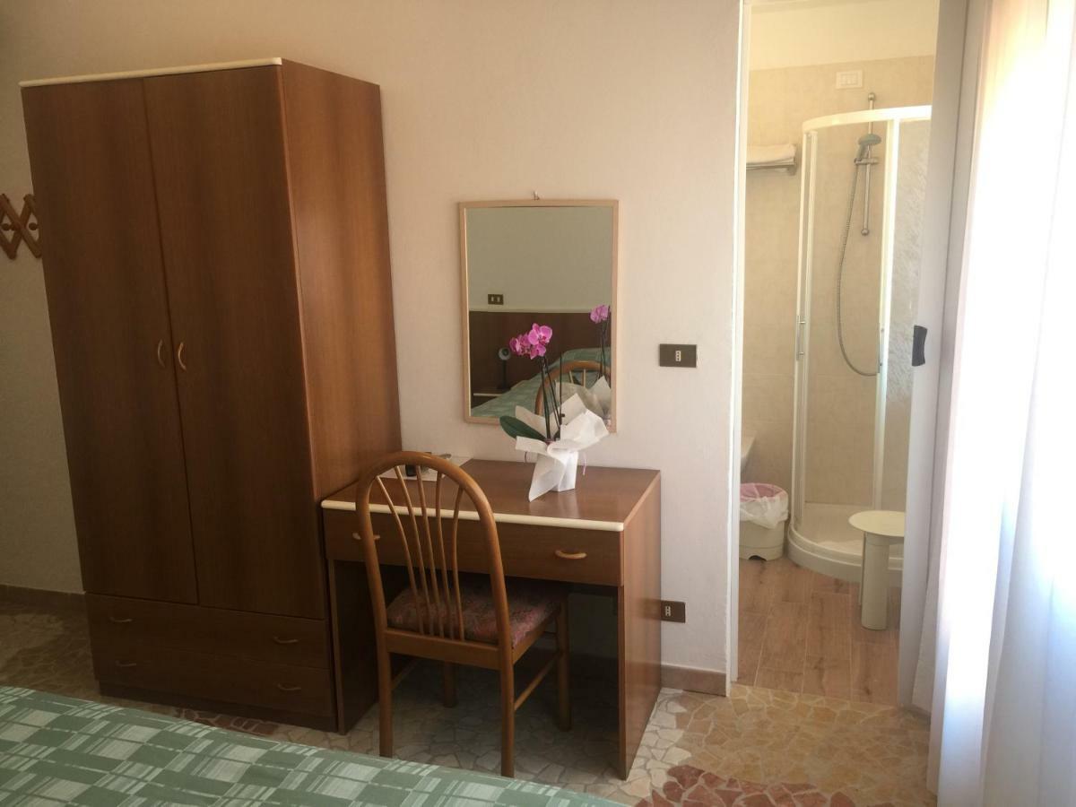 Hotel Margherita Sottomarina Buitenkant foto