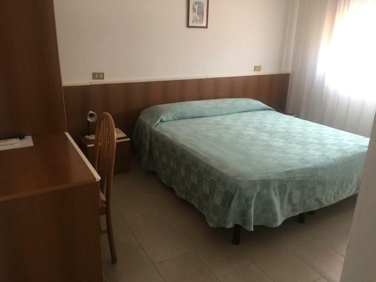 Hotel Margherita Sottomarina Buitenkant foto