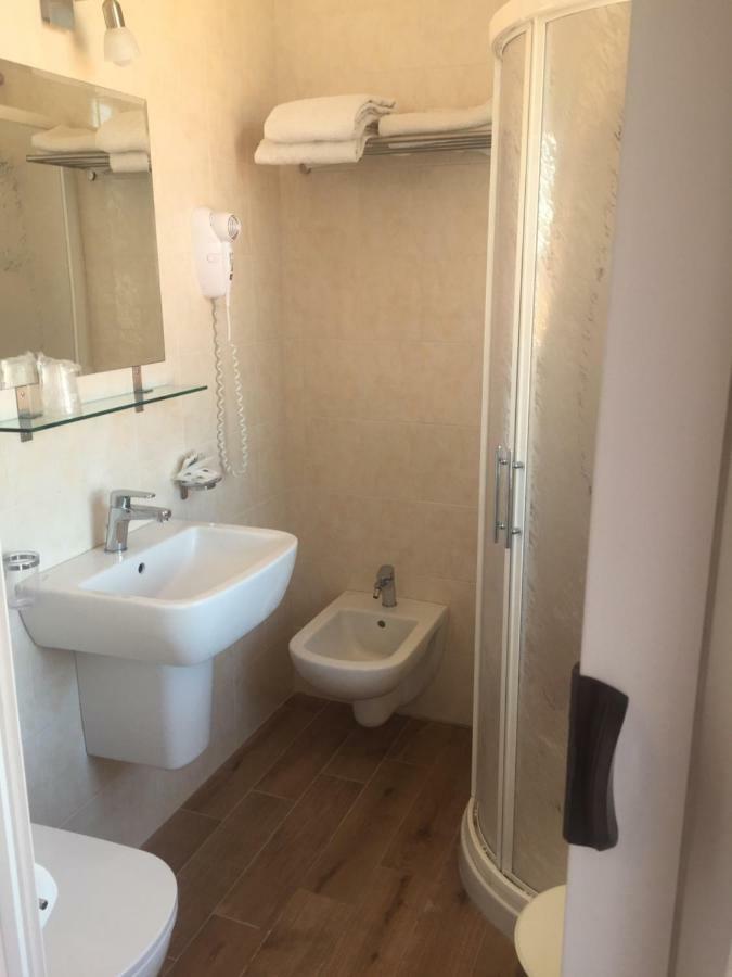 Hotel Margherita Sottomarina Buitenkant foto